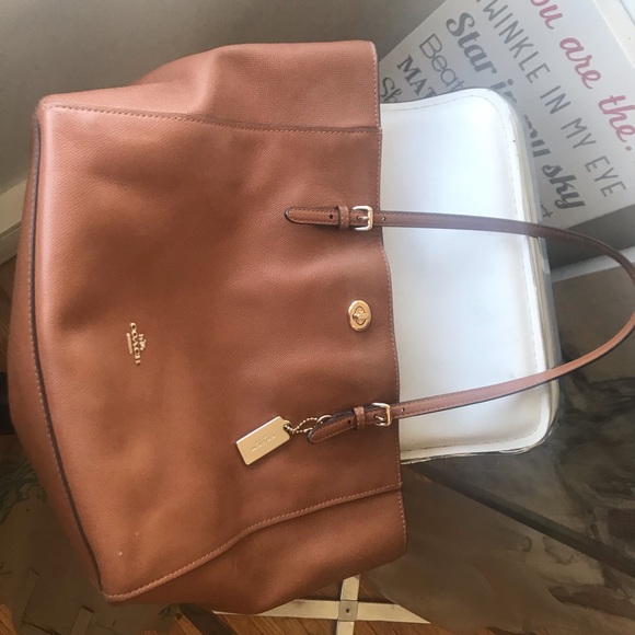 Coach 18 x 11 x 5 with gold hardware. - Picture 8 of 8